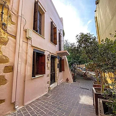 Casa Dasyra 3* Hanya